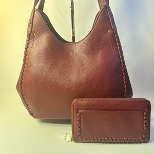 Women’s Style & Co 4 Poster Burgundy Hobo/Shoulder Bag & Matching Wallet.